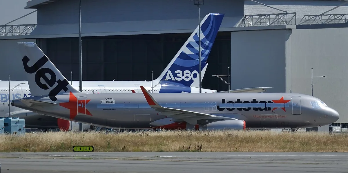 Airbus Industrie A320-232