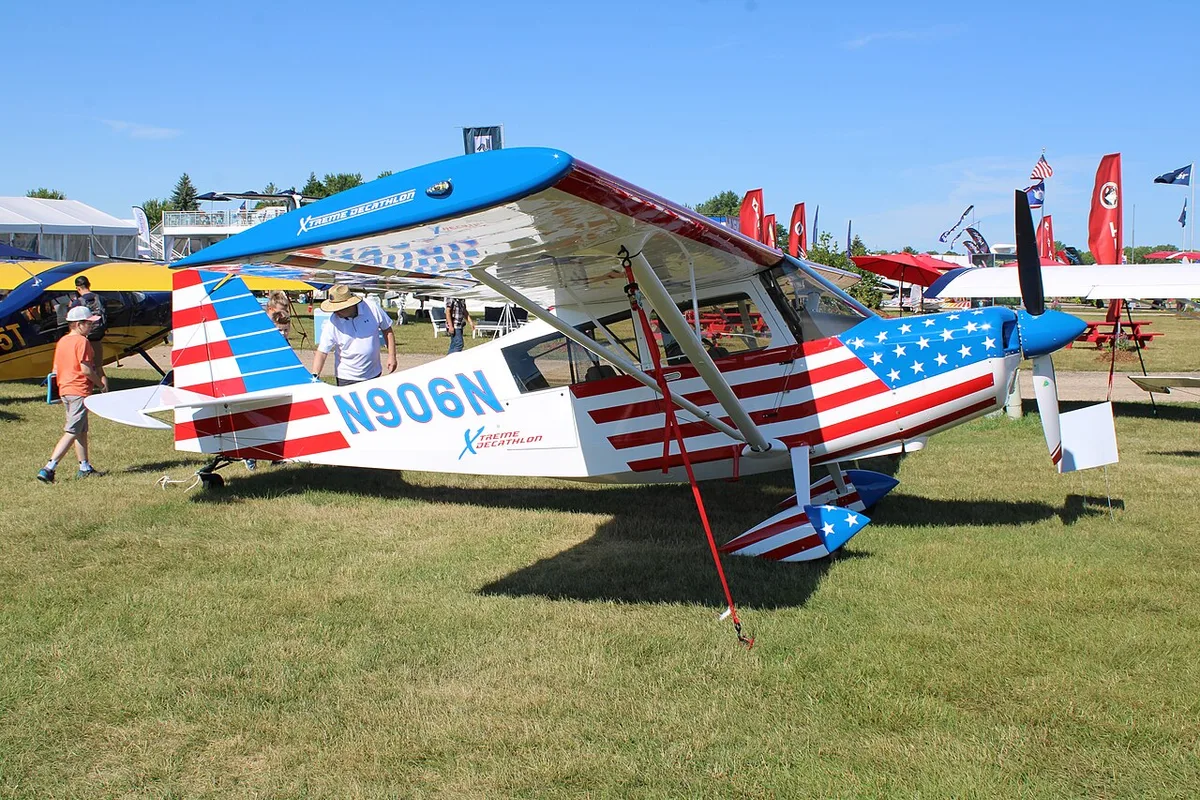American Champion 8KCAB