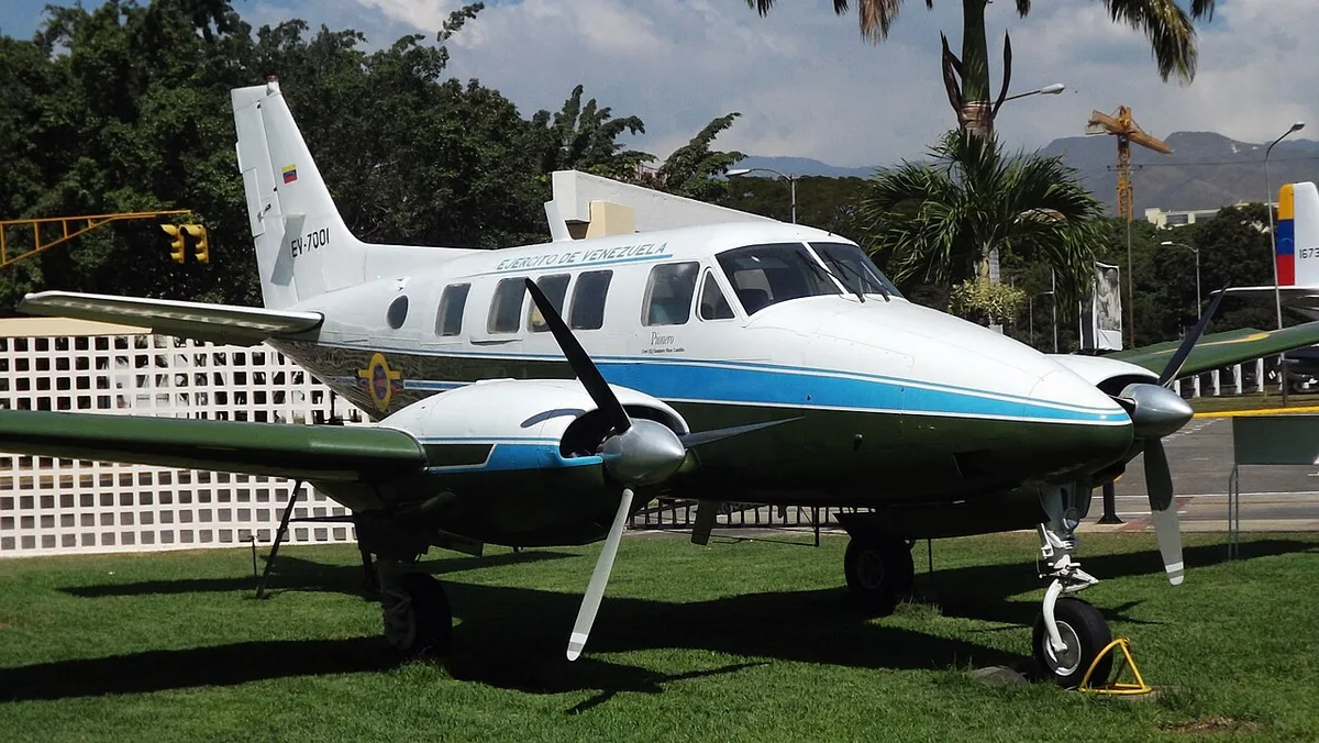 Beechcraft 65-B80