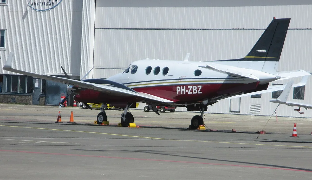 Beechcraft C90A