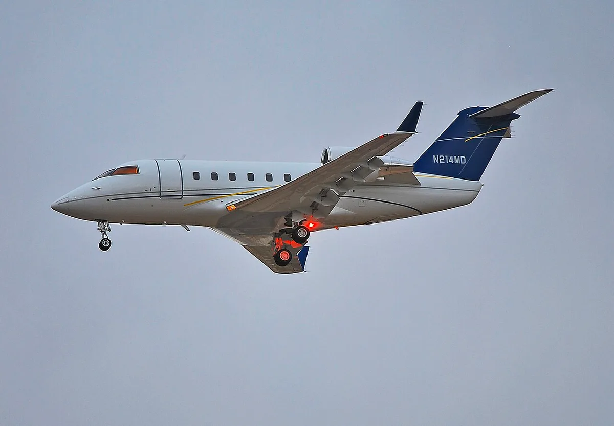 Canadair CL-600-2A12