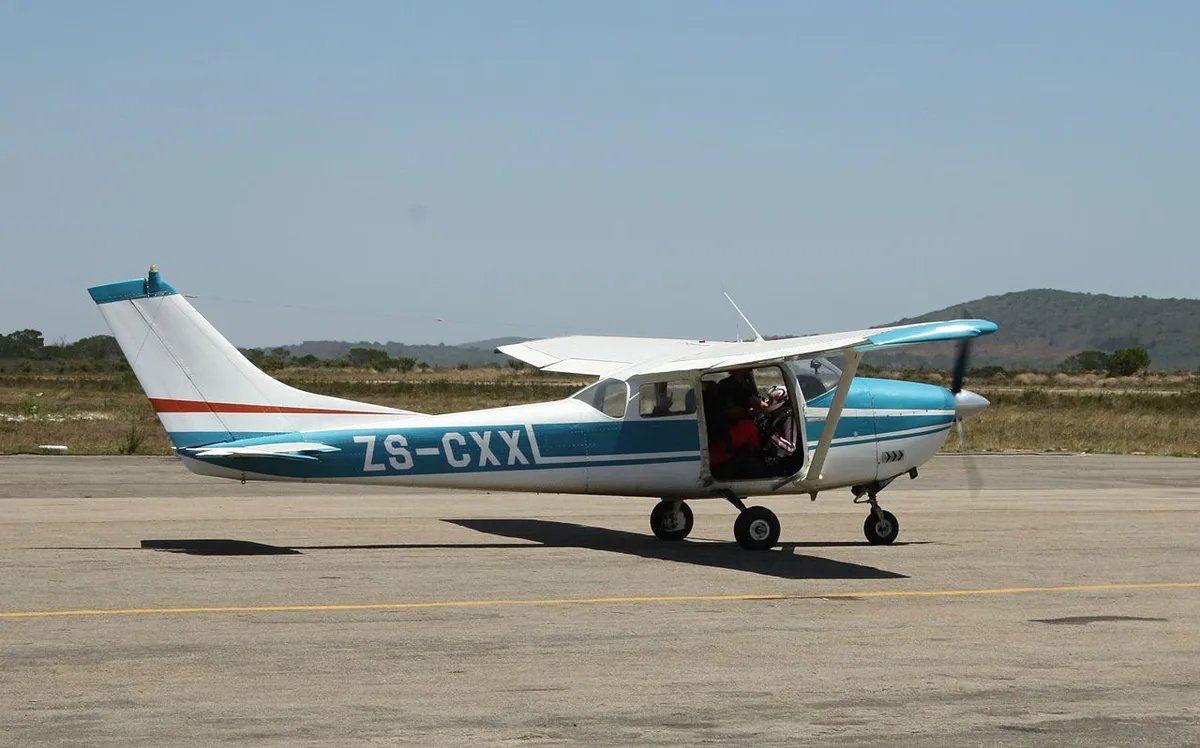 Cessna 182F