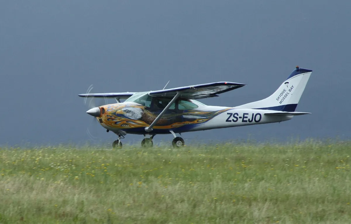 Cessna 182J