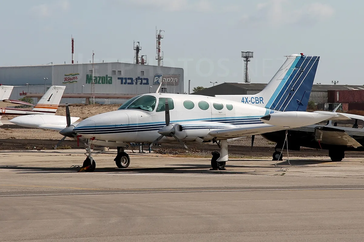 Cessna 401B