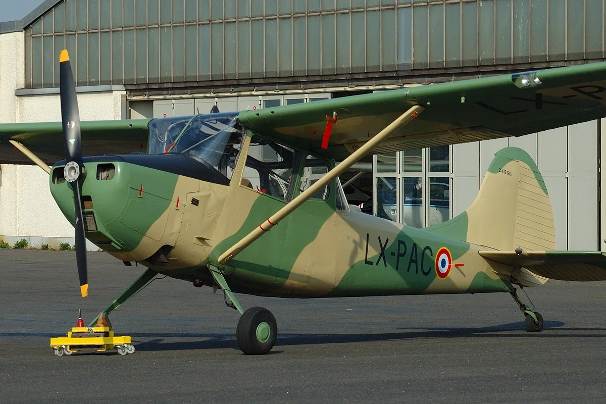 Cessna L-19E
