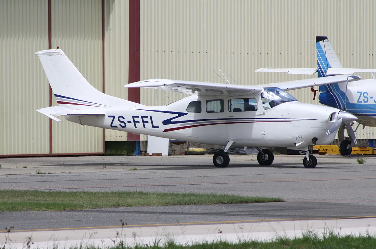 Cessna T210H