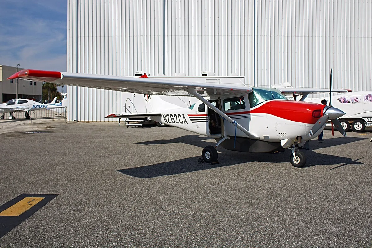 Cessna TU206G