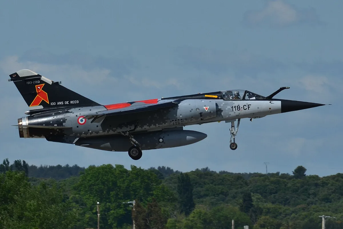 Dassault MIRAGE F1 CR