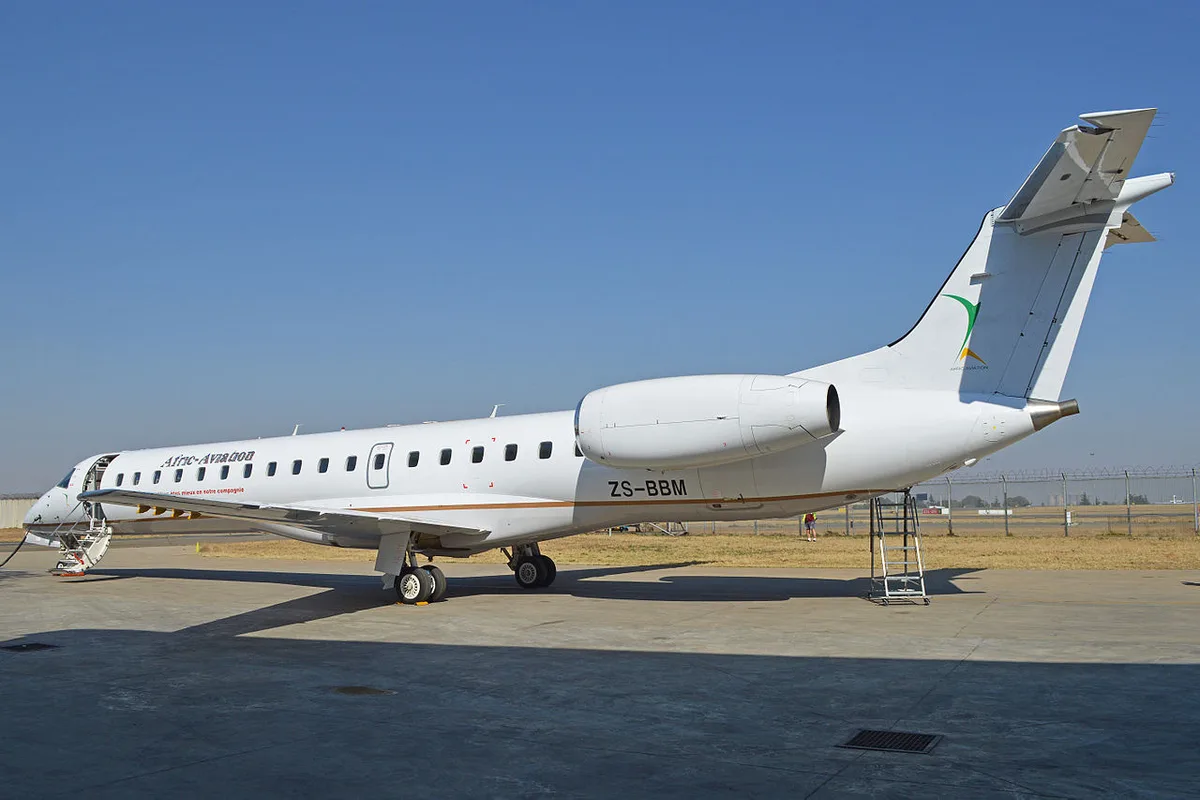 Embraer S A ERJ 170-200 LL