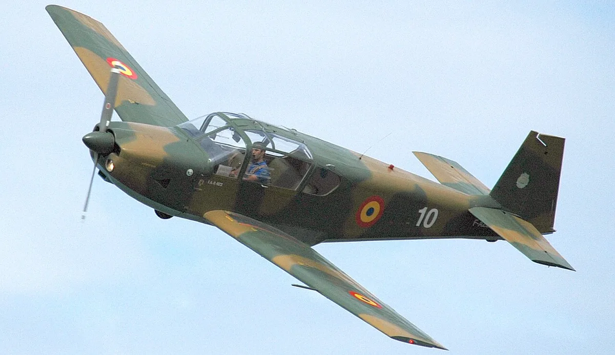 IAR Brasov IAR 823