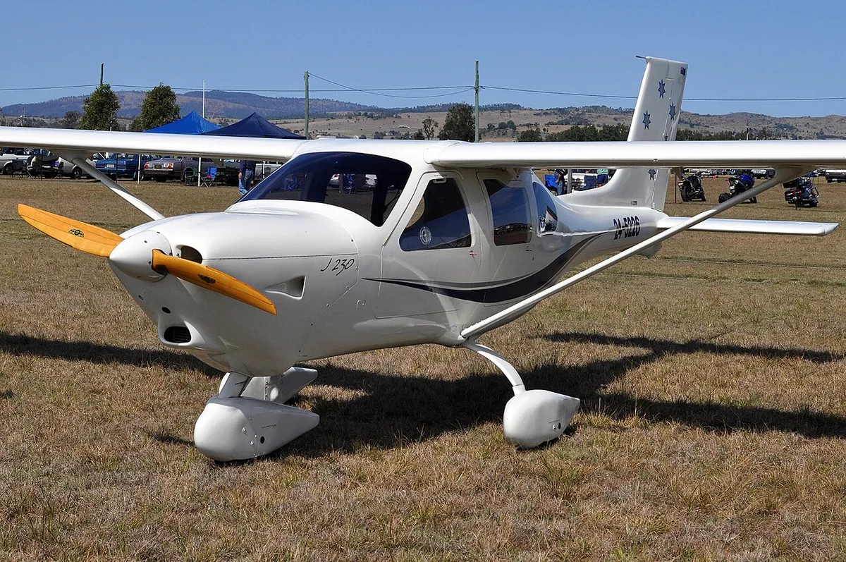 Jabiru J230-D