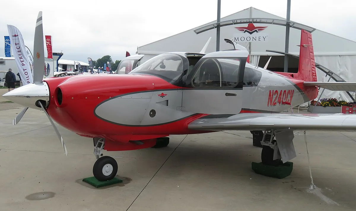 Mooney M20V