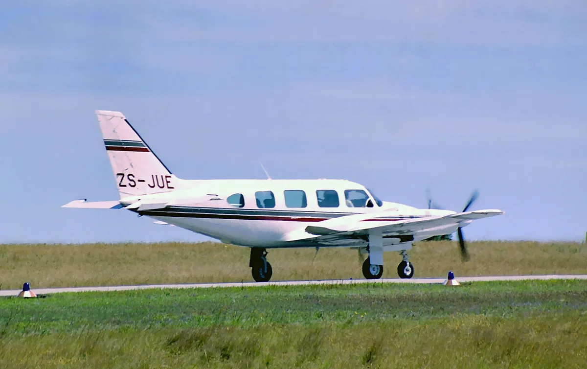 Piper PA-31-325